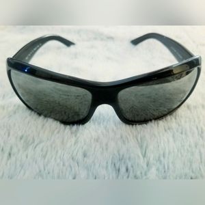 Maui Jim Sunglasses Black frame, gray lens